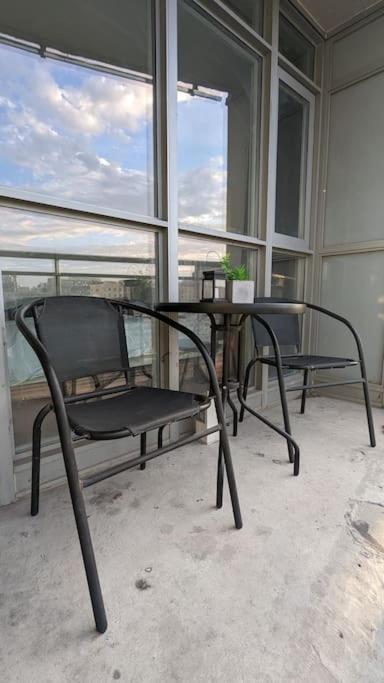 Lovely 2 Bed Condo In Downtown 多伦多 外观 照片